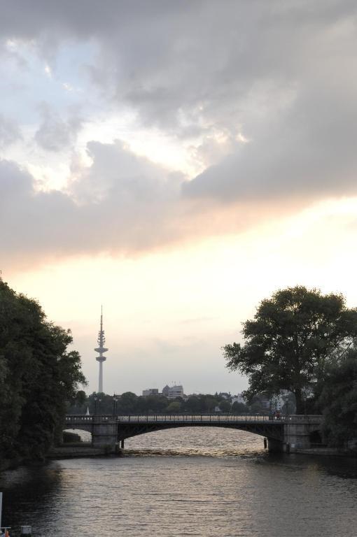 Hotel Mare Hamburg Luaran gambar