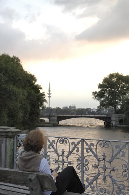 Hotel Mare Hamburg Luaran gambar