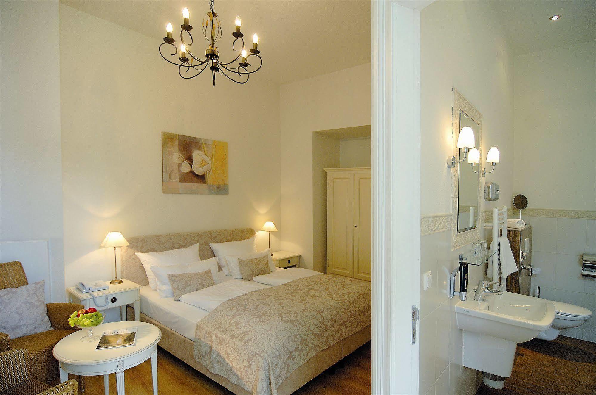 Hotel Mare Hamburg Luaran gambar